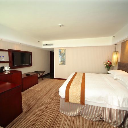 Hotel Beverly Plaza Macau Luaran gambar